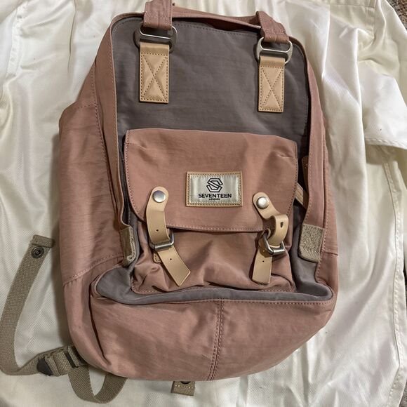 Seventeen London Camden M Backpack Dusty Rose Tan Adj Padded Straps Lightweight main image 9